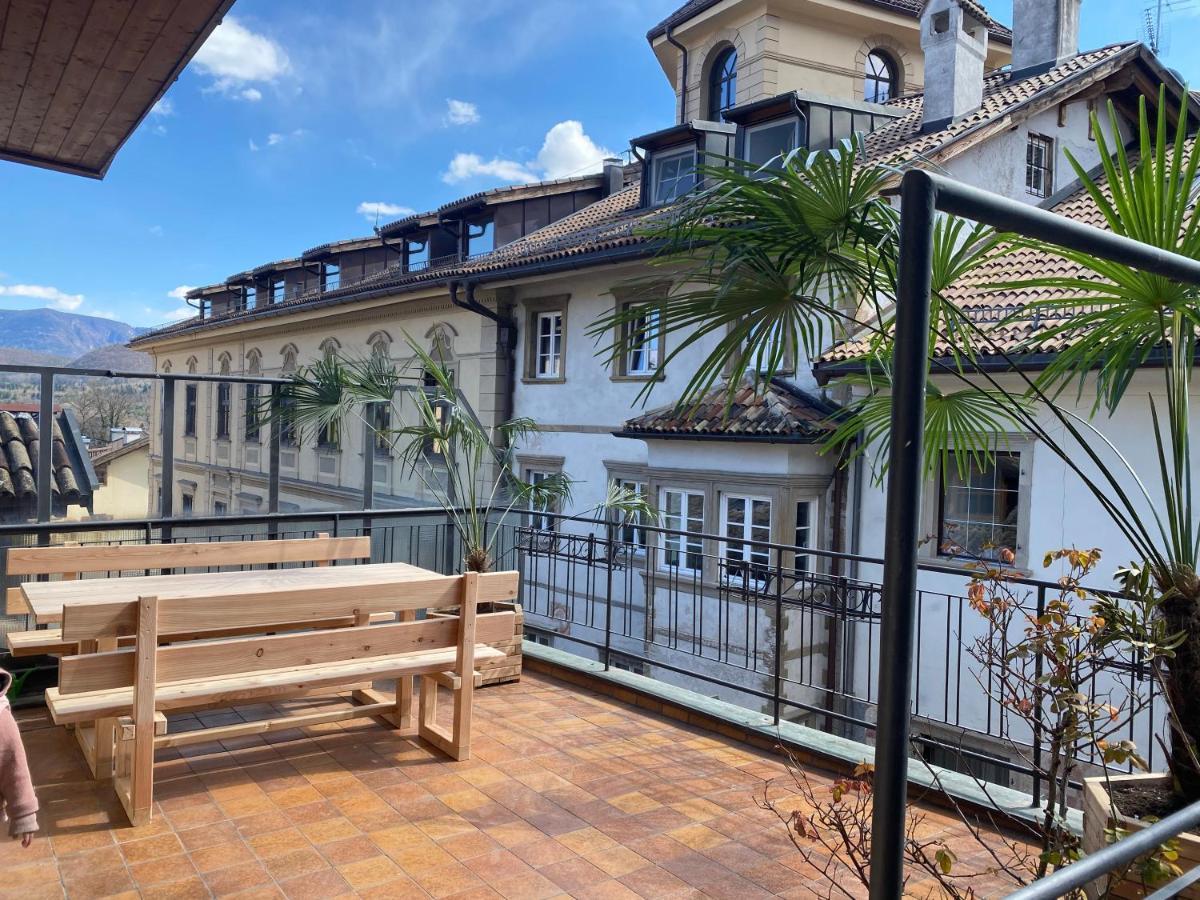 Goldengel Ferienwohnung Im Herzen Kalterns Mit Einer Terasse Zum Verlieben Bagian luar foto